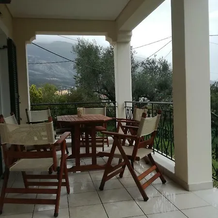 Flat With Garden Casa vacanze Karavádhos